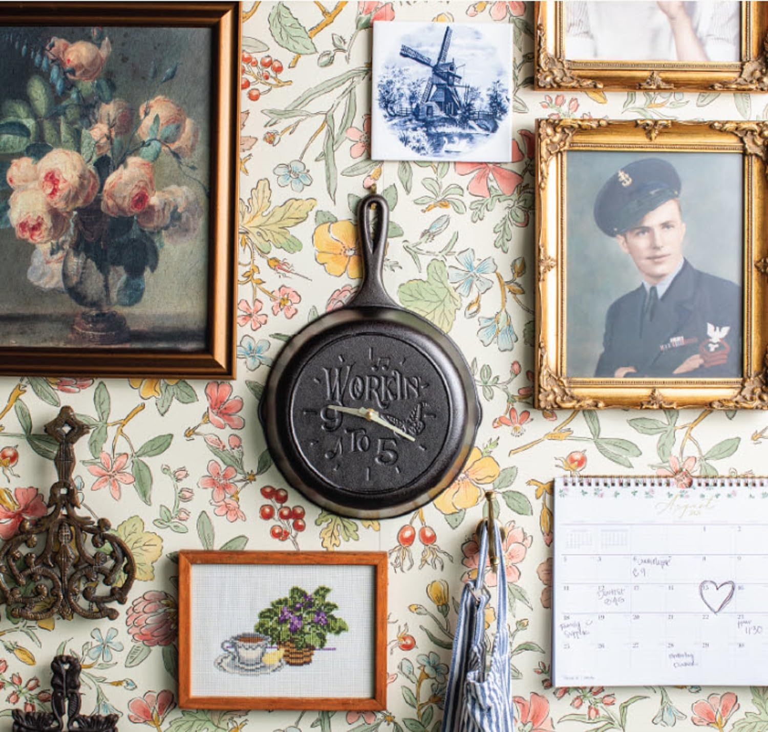 Lodge 9 inch Skillet Clock Inspired by Dolly Parton hit Song 9 to 5" - for Decorative Use Only - Hand Wash, Collector's Piece, 1 AA Battery Required (not Included). - Image 6